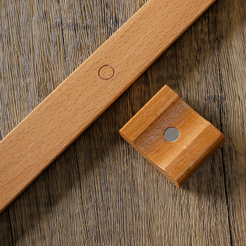 NordHorn™ – Det magnetiska skohornet i trä