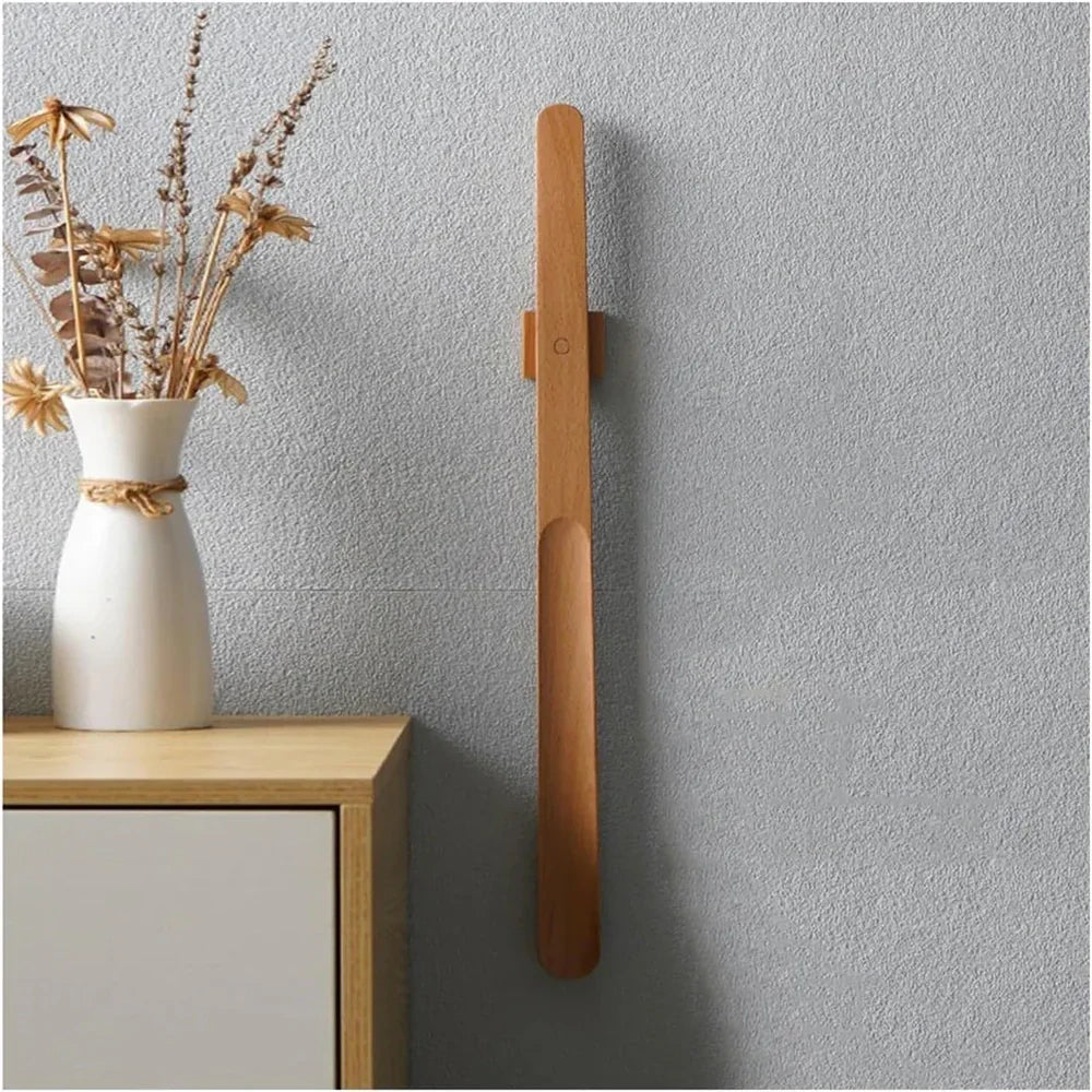 NordHorn™ – Det magnetiska skohornet i trä